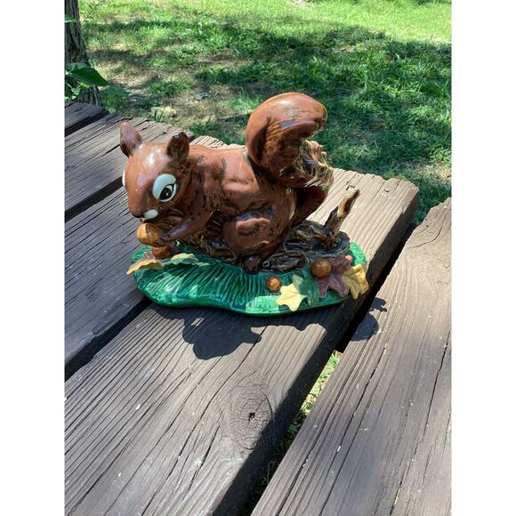 Vintage Ceramic Squirrel Figurine Holding Nut Autumn Leaves Green Base - Picture 1 of 7
